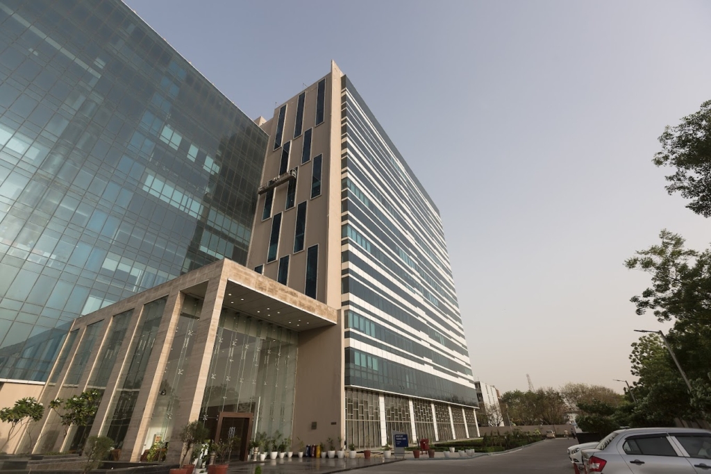 Commercial Property in Noida 